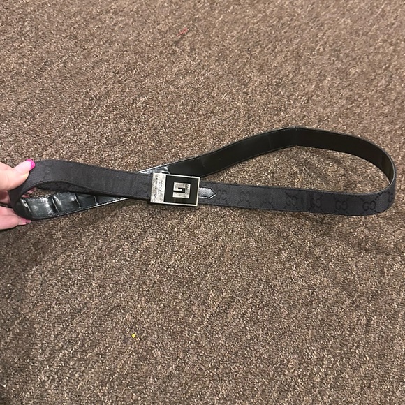 Authentic Gucci belt 48" women’s black logo material print READ - Picture 2 of 7